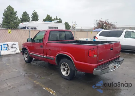 2000 Chevrolet S-10 Ls from USA, damaged, VIN 1GCCS14WXY8173324